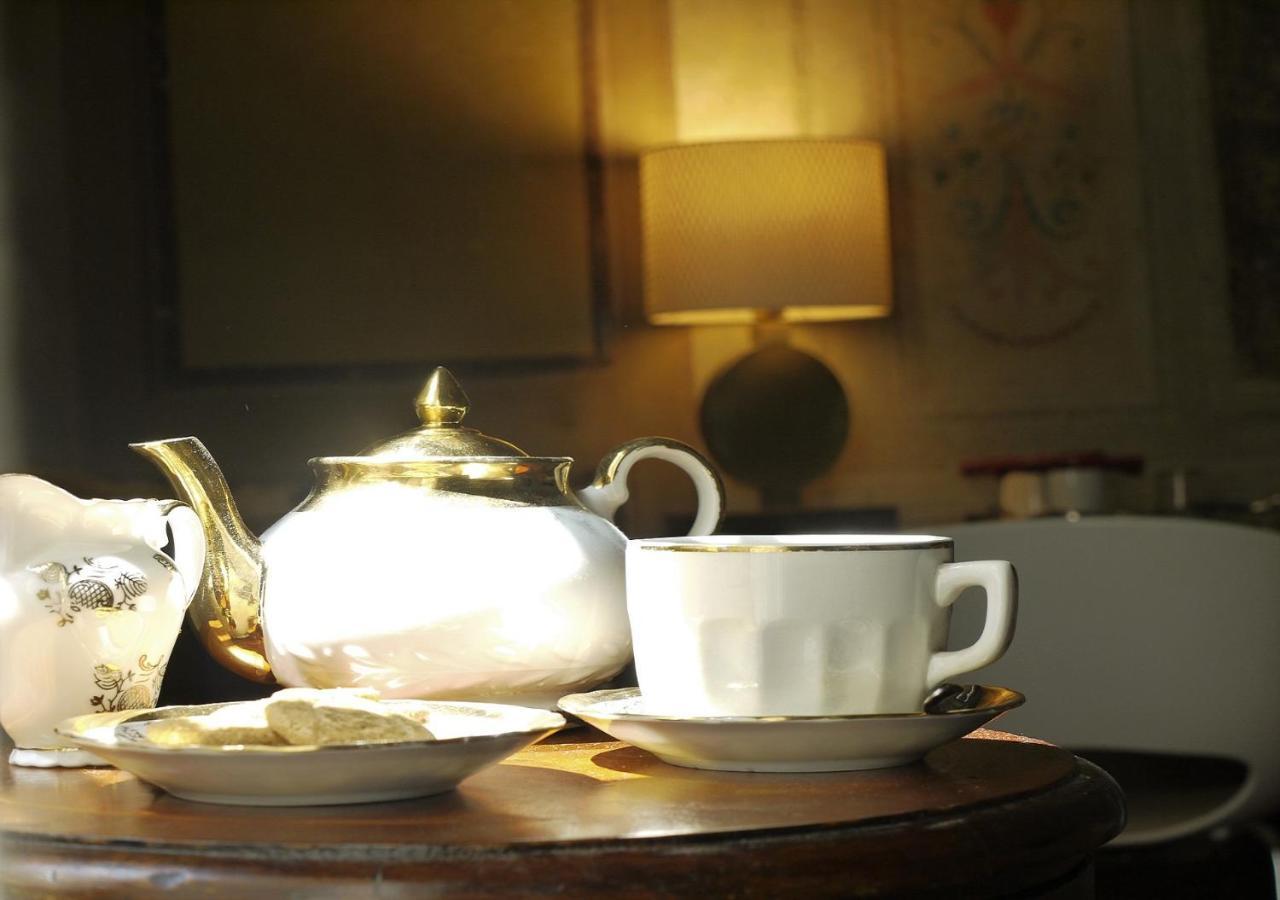 Lo Studio B&B ปิสโตยา ภายนอก รูปภาพ